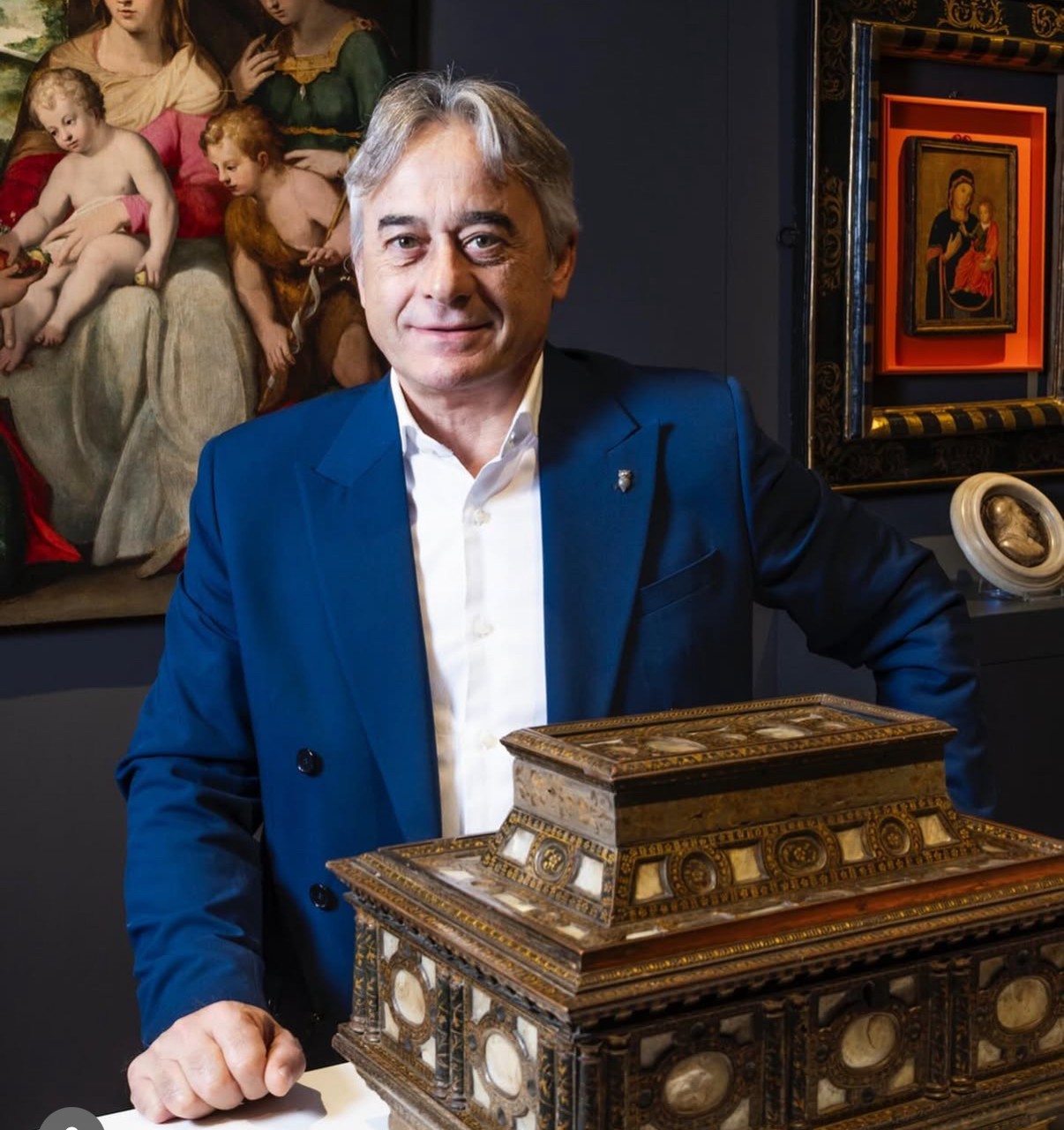 Francesco Cannucciari nella sua galleria